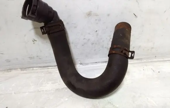 Honda CR-V Engine coolant pipe/hose