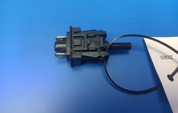Mercedes-Benz C W204 Brake pedal sensor switch 0015458714