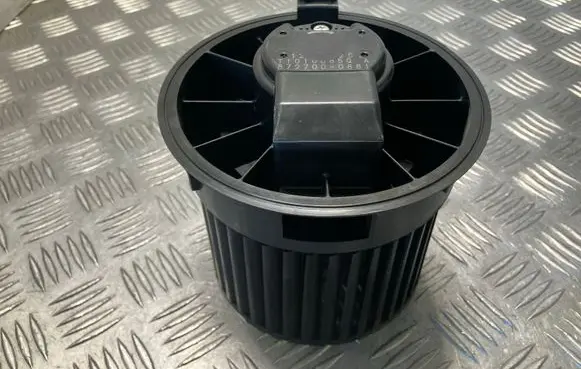 Nissan Cube Z12 Heater fan/blower 8727000881