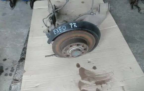 Seat Exeo (3R) Rear wheel hub spindle/knuckle 8E0505312