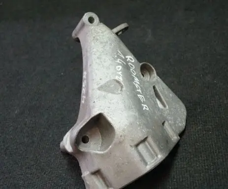Skoda Roomster (5J) Engine mounting bracket 045199207