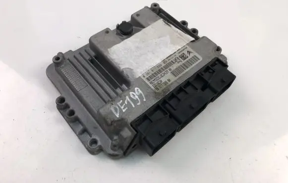 Citroen C4 I Engine control unit/module 9651132880