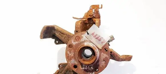 Volkswagen Caddy Front wheel hub