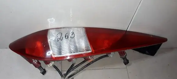 Ford Mondeo Mk III Rear/tail lights 1S7113404C
