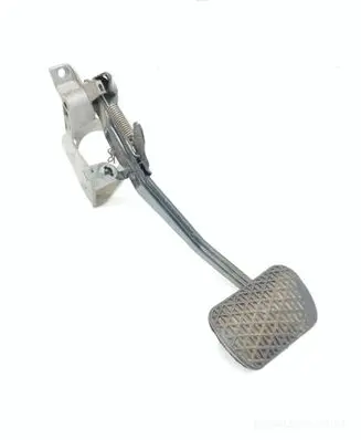Mercedes-Benz E W210 Brake pedal A2022901619