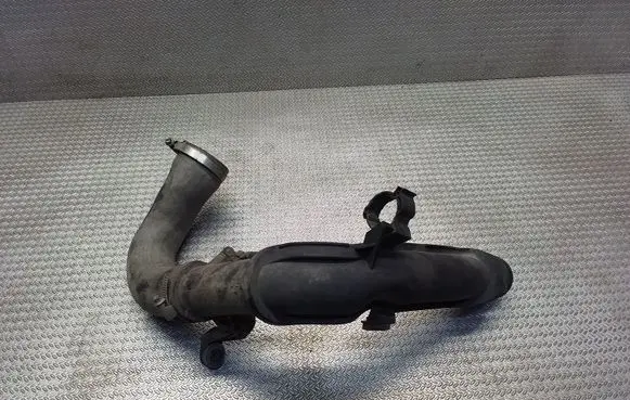 Volkswagen Caddy Intercooler hose/pipe 1K0145770AE