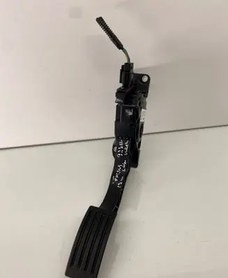 Ford Focus Accelerator throttle pedal BV619F836AB BEV241600 6PV01036830