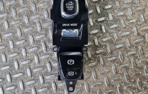 Volvo XC60 Engine start stop button switch 31443818