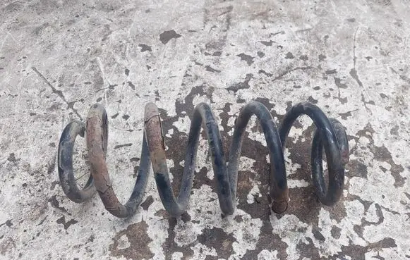 Audi A4 S4 B6 8E 8H Front coil spring 