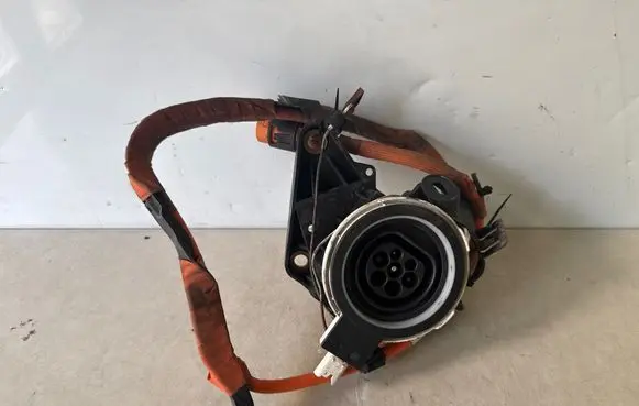 BMW 7 G11 G12 Electric car charge socket 9375966 7409973