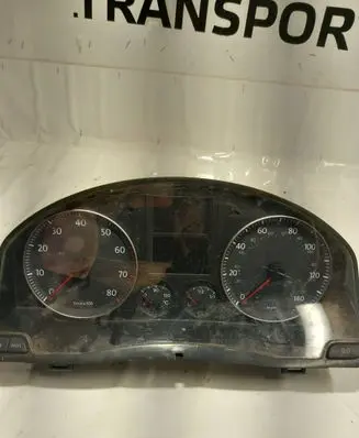 Volkswagen Golf V Speedometer (instrument cluster) 1K0920950P V3550110