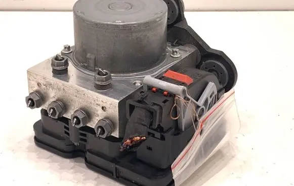 Skoda Kamiq ABS Pump 2Q0614517CP