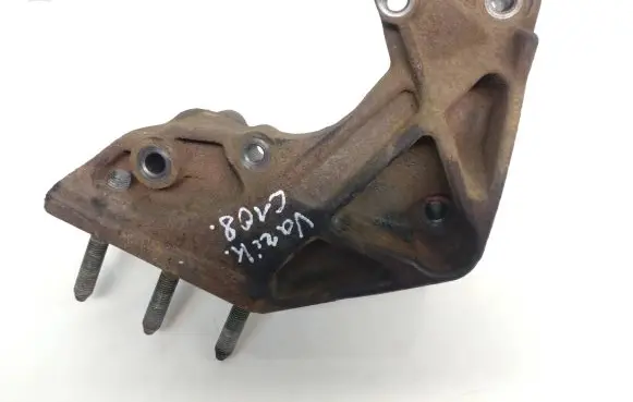 Mitsubishi Grandis Engine mounting bracket 16408
