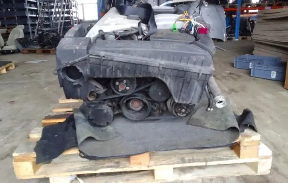 Mercedes-Benz C W203 Engine