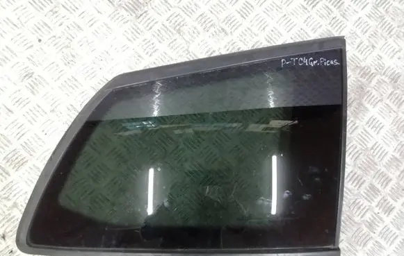 Citroen C4 Grand Picasso Rear vent window glass 