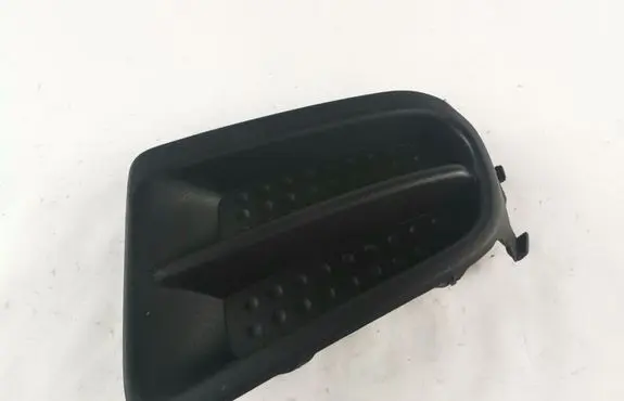 Nissan Almera Front bumper lower grill 622572N240
