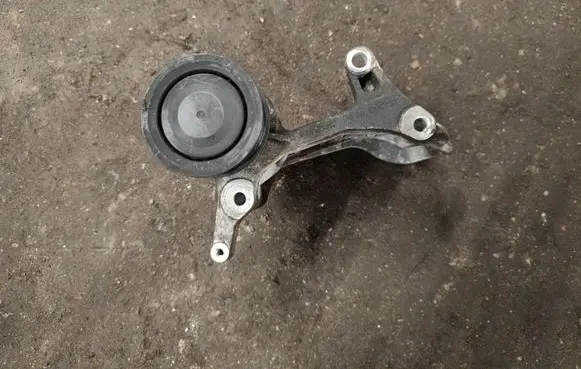 Audi A6 S6 C7 4G Generator/alternator bracket 059903143AJ