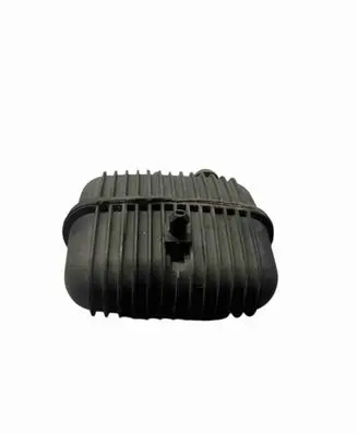 Vacuum air tank