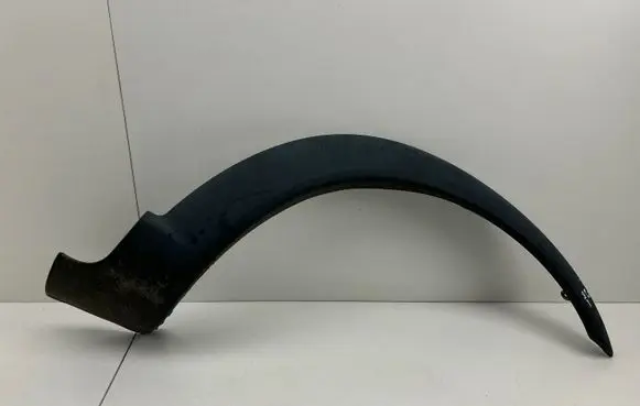 Front arch trim