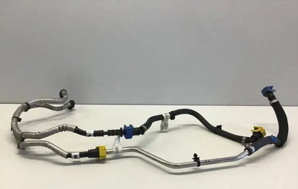 Land Rover Evoque II Fuel line pipe M8D29C330AA M4D245611AB