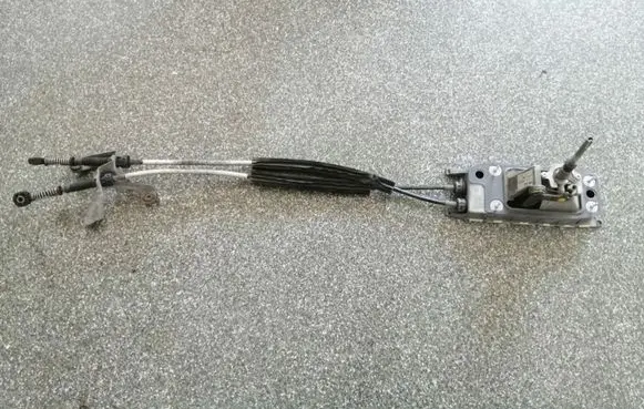 Volkswagen Caddy Gear shifter/selector 1T0711049AD 1K0711061A