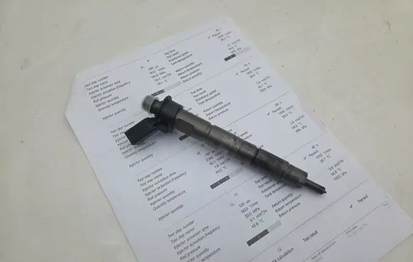 BMW 5 F10 F11 Fuel injector 7805428