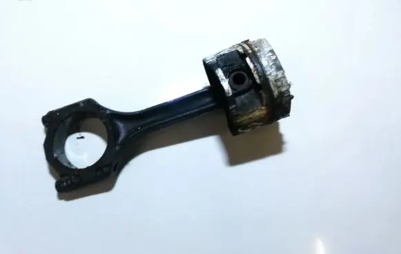 Volkswagen Golf II Connecting rod/conrod 