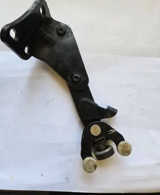 Volkswagen Caddy Sliding door lower roller guide/hinge 2K0843398A