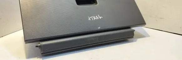 Nissan X-Trail T30 Glove box 8H9
