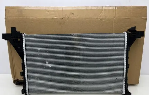 Renault Master III Coolant radiator 214106556R