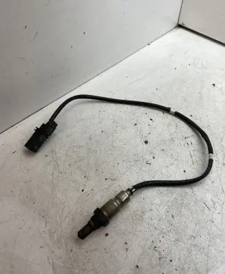 Volkswagen PASSAT B8 Lambda probe sensor 04L906262A