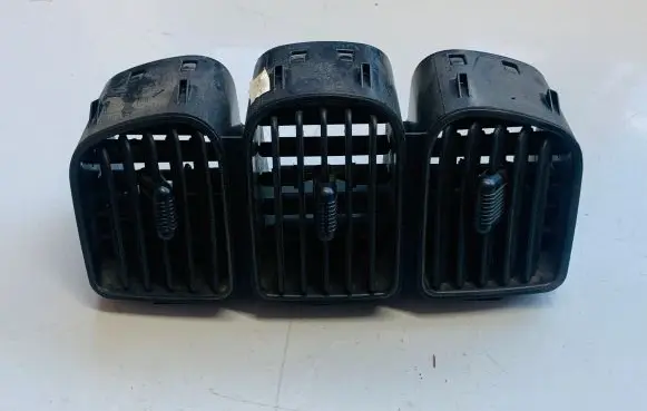 Chrysler Grand Voyager IV Dash center air vent grill 05009038AA