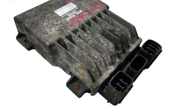 Toyota Avensis T270 Fuel injection control unit/module 8987120070 1310001371