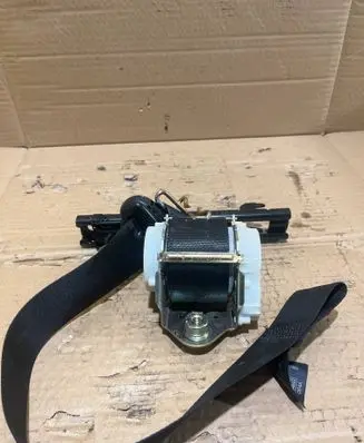 Ford Focus Front seatbelt 4M51B61294AL