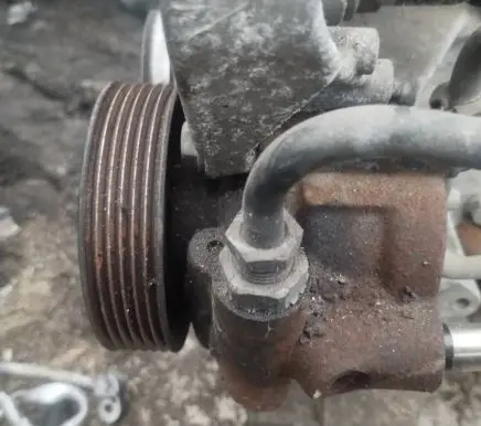 Renault Laguna I Power steering pump 7700823794 7700823735