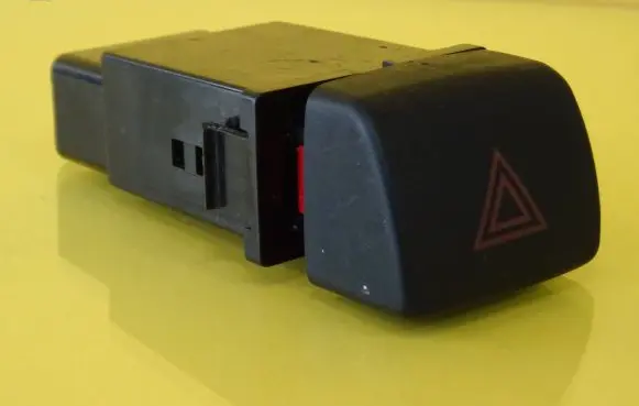 Hyundai Santa Fe Hazard light switch 9379026500