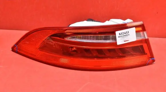 Jaguar XE Rear/tail lights 197.337-01