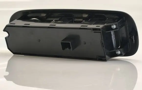 Mercedes-Benz E W211 Windscreen/window heater switch A2401870533 7S7T14A132AB