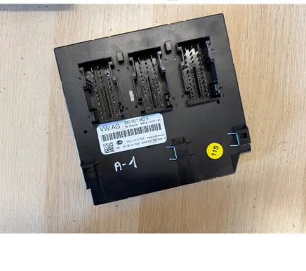 Audi A1 Comfort/convenience module 8X0907063A