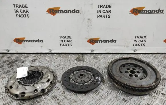 Volkswagen Golf VII Clutch set kit 03L105266DJ 03L141032C