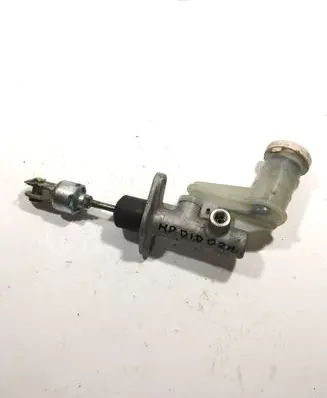 Mitsubishi Pajero Clutch master cylinder 