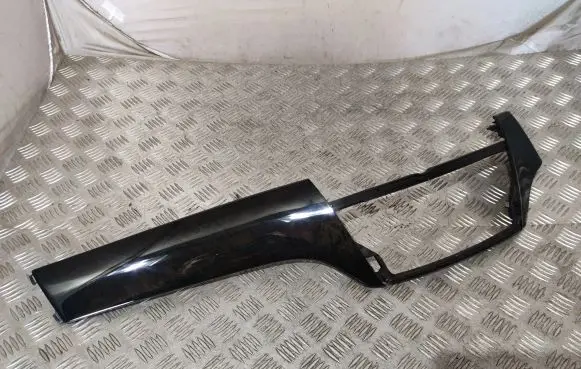 Mercedes-Benz GLE AMG (W166 - C292) Dashboard glove box trim A1666809563 4757400
