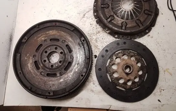 Audi A6 S6 C5 4B Clutch set kit 058141031E