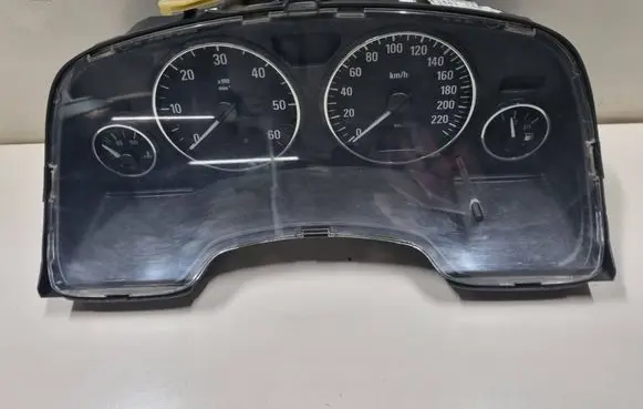 Opel Zafira A Speedometer (instrument cluster) 24461768 11008020900 S90T9796