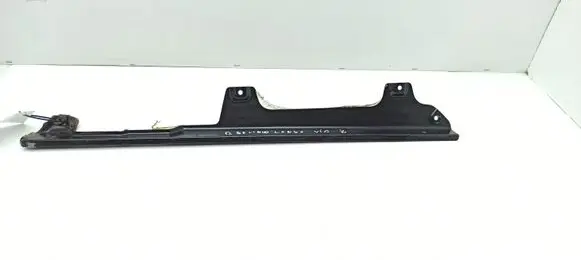 Mercedes-Benz 380 560SEC C126 Rear side glass trim 