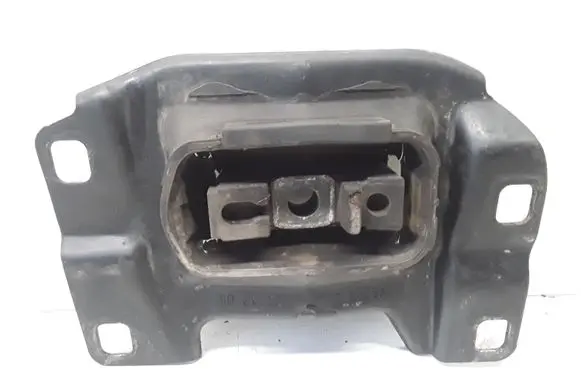 Engine mount bracket