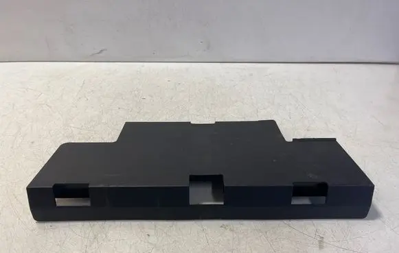 Audi Q7 4M Battery box tray cover/lid 8K0915429G