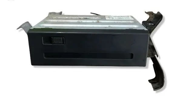 Toyota Prius (NHW20) Navigation unit CD/DVD player 8684147050