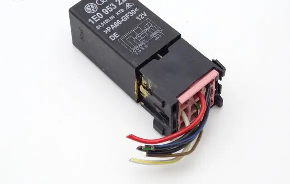 Volkswagen Golf IV Other relay 1E0953227