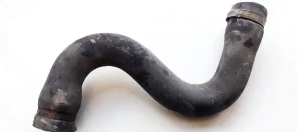 Audi A4 S4 B5 8D Engine coolant pipe/hose